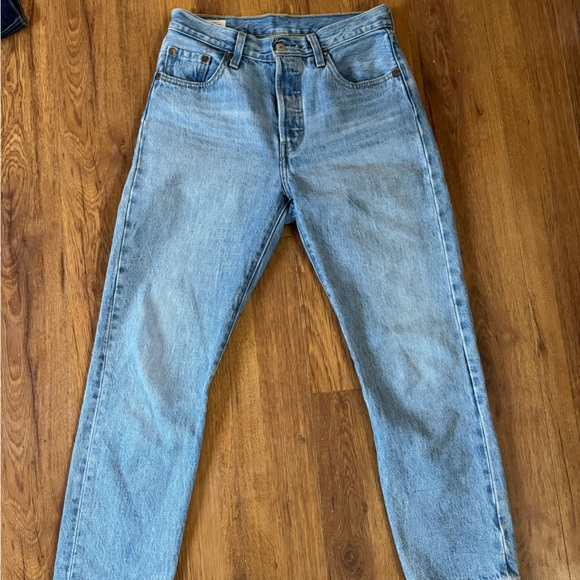 Levi’s 501 Jeans - Picture 5 of 7